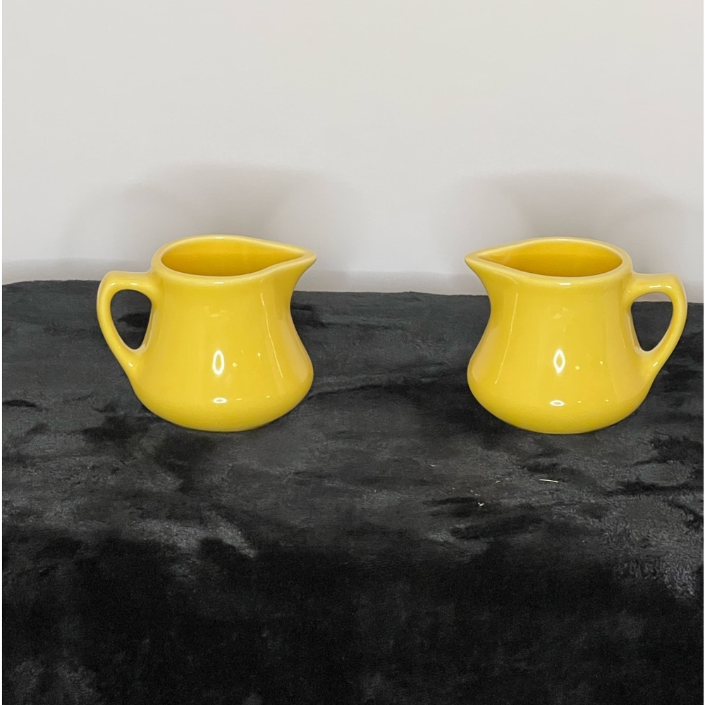 Creamer pitcher